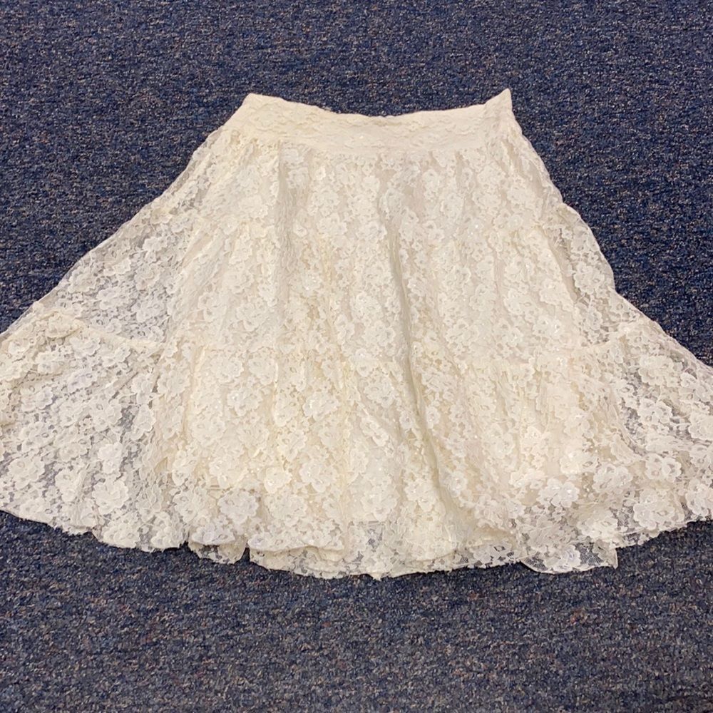 Mandee cream Lace Lined Skirt sz. L